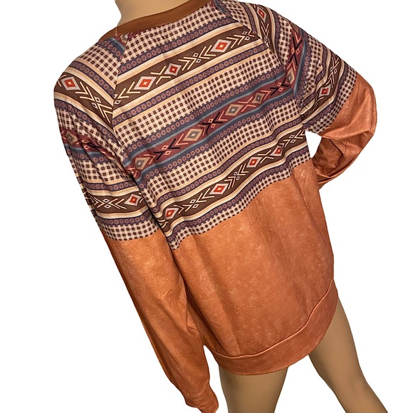 🆕 EXCLUSIVE  | SOUTHWESTERN CHECKERED SWEATSHIRT TOP  SZ L - Picture 6 of 15
